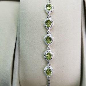 🤩Peridot Bolo Bracelet